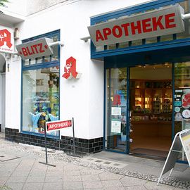 Aussenansicht der Blitz-Apotheke