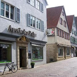 Aussenansicht der Apotheke Palm