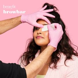 Benefit Cosmetics BrowBar Douglas Mainz in Mainz