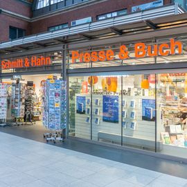 Schmitt & Hahn Buch und Presse im Bahnhof Kiel in Kiel