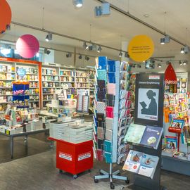 Schmitt & Hahn Buch und Presse im Hauptbahnhof Kassel in Kassel