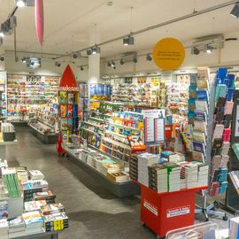 Schmitt & Hahn Buch und Presse im Hauptbahnhof Kassel in Kassel