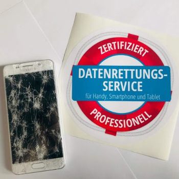 Logo von PHONE LINE Reparatur-Center - Apple iPhone und Smartphone Reparaturen in Würzburg