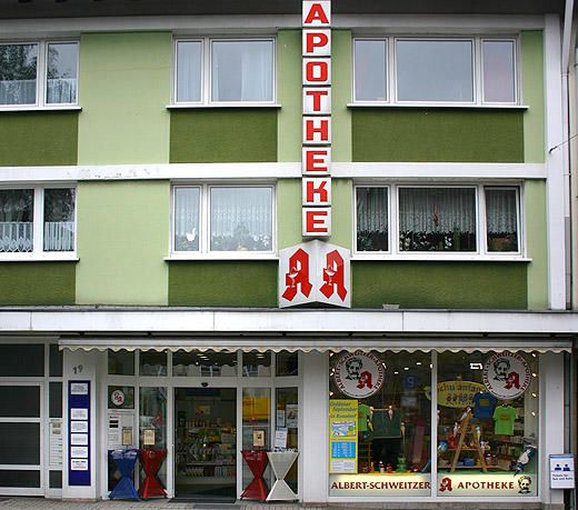 Aussenansicht der Albert-Schweitzer-Apotheke