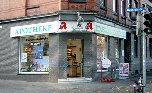 Aussenansicht der Einhorn-Apotheke