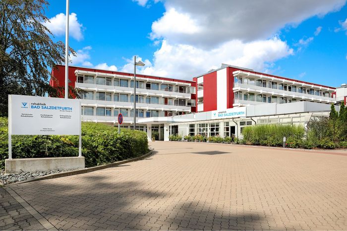 Die VAMED Rehaklinik Bad Salzdetfurth ist eine Fachklinik für kardiologische, orthopädische und geriatrische Rehabilitation