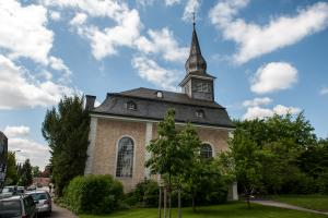 Martin-Luther-Kirche Reusrath - Evangelische Kirchengemeinde Langenfeld