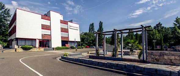 E. Wertheimer GmbH - Baustoffe, Fliesen, Sanitärtechnik, Türen, Parkett, Werkzeuge, Arbeitskleidung
