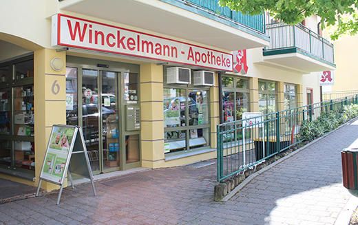Aussenansicht der Winckelmann-Apotheke