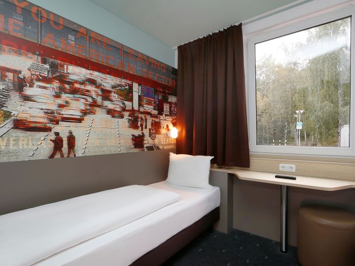 B&B HOTEL Berlin-Dreilinden