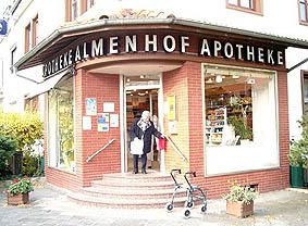 Aussenansicht der Almenhof-Apotheke