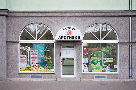 Aussenansicht der Luther-Apotheke