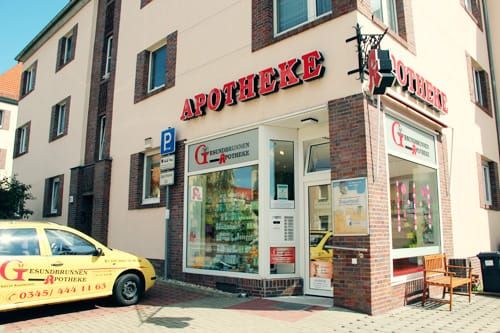 Aussenansicht der Gesundbrunnen-Apotheke