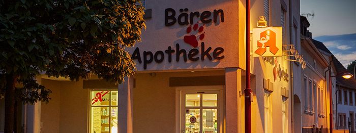 Aussenansicht der Bären-Apotheke