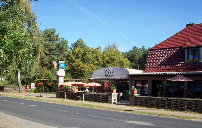 Cafe-Bäckerei-Konditorei Neuendorff Thekla Kasten