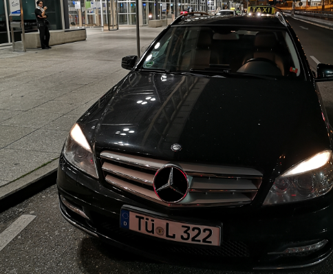 Renna Taxi am Stuttgarter Flughafen