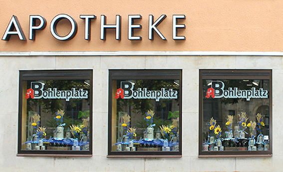 Aussenansicht der Apotheke am Bohlenplatz