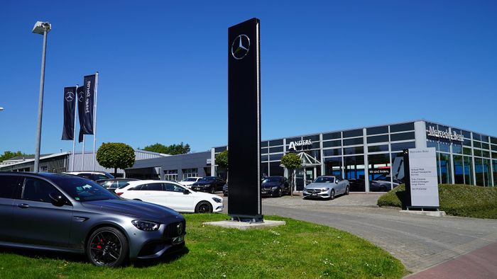 Ausstellungshalle Mercedes-Benz