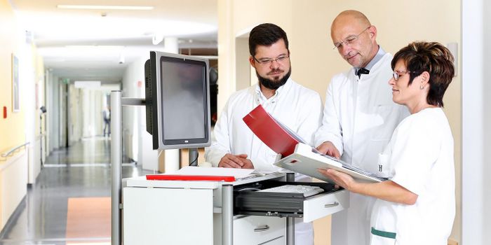 Im Helios Klinikum Bad Saarow finden Sie ein interdisziplinär aufgestelltes medizinisches Angebot.