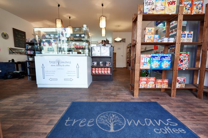 treemans store, bakery and coffee