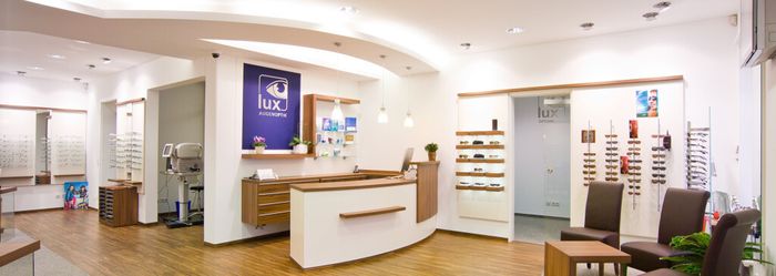 lux-Augenoptik GmbH & Co. KG, Steffen Hennes