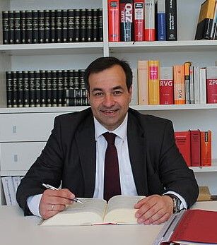 Rechtsanwalt Axel Schmid I Fachanwalt für Arbeitsrecht