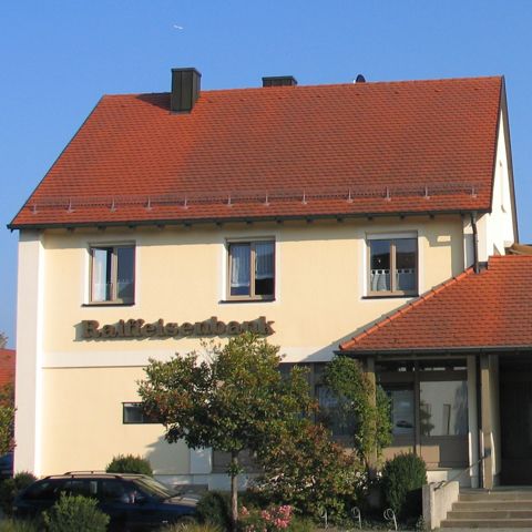 Raiffeisenbank im Donautal eG, Geschäftsstelle Karlskron