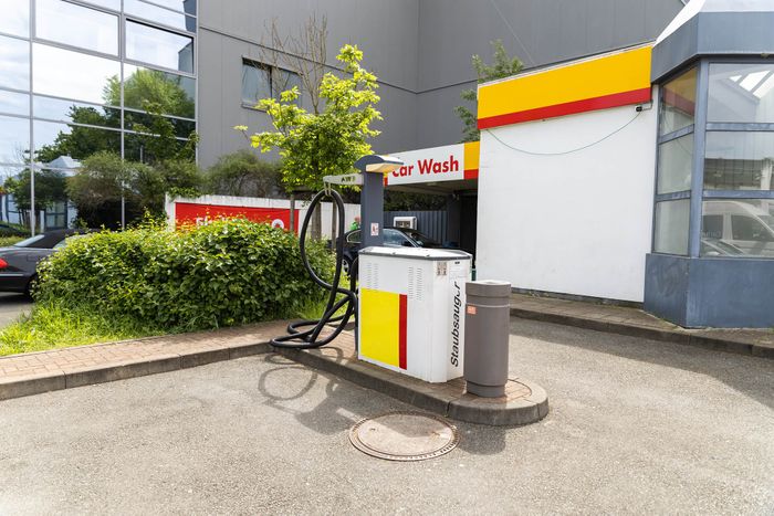 Shell Recharge Charging Station