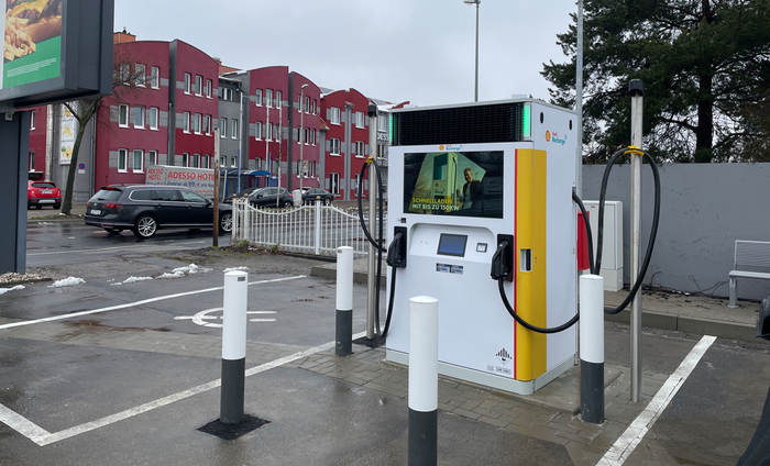 Shell Recharge Charging Station
