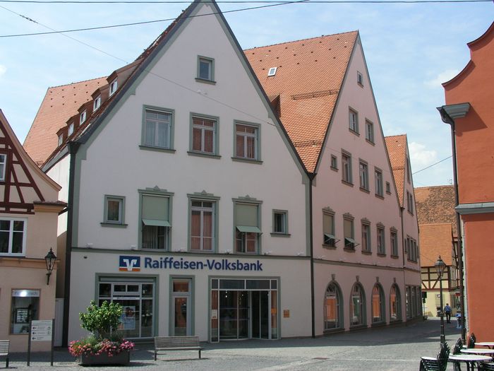 Raiffeisen-Volksbank Ries eG, Geschäftsstelle Nördlingen - Bei den Kornschrannen