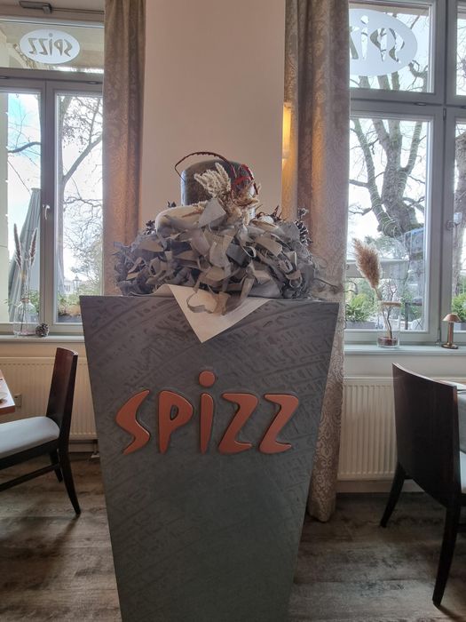 Spizz Restaurant - Cafe & Bar