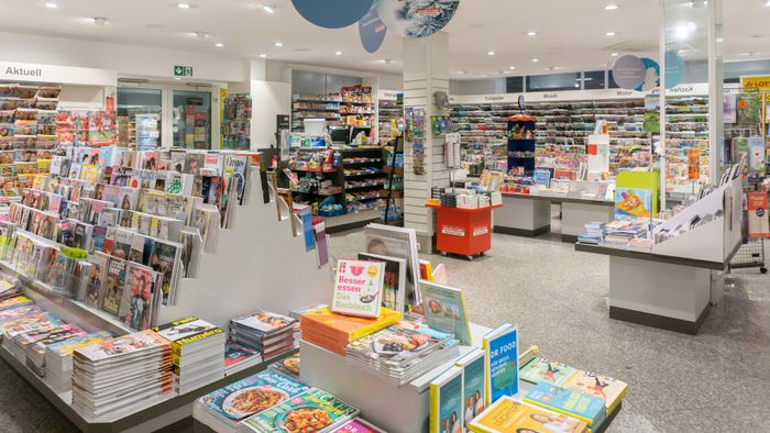 Schmitt & Hahn Buch und Presse im Bahnhof Neumarkt