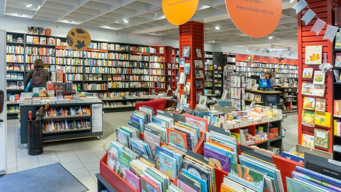 Schmitt & Hahn Buch und Presse Bücherland in Sinsheim